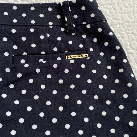 🚫 Anne Klein Woman's Shorts Navy blue white polka dots Size 8 - Picture 4 of 5